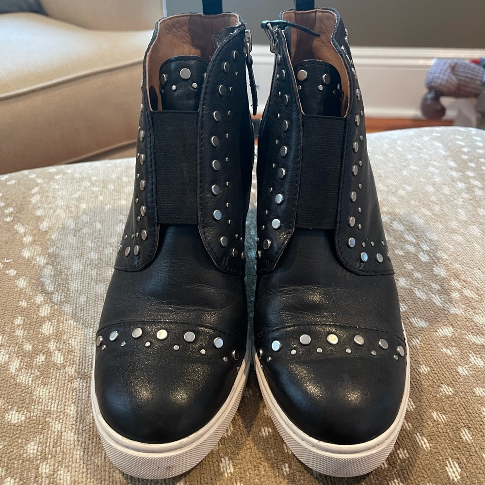 Paola black leather studded wedge sneakers. Size 8.5